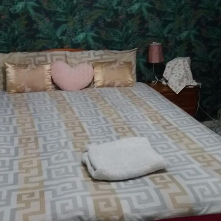 Spacious Double Room Located Within Walking Distance To Seaside And Town دوفر المظهر الخارجي الصورة