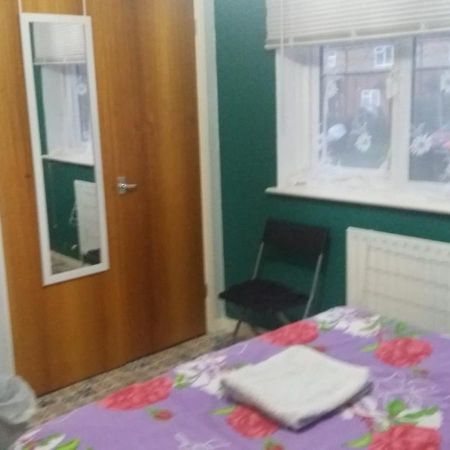 Spacious Double Room Located Within Walking Distance To Seaside And Town دوفر المظهر الخارجي الصورة