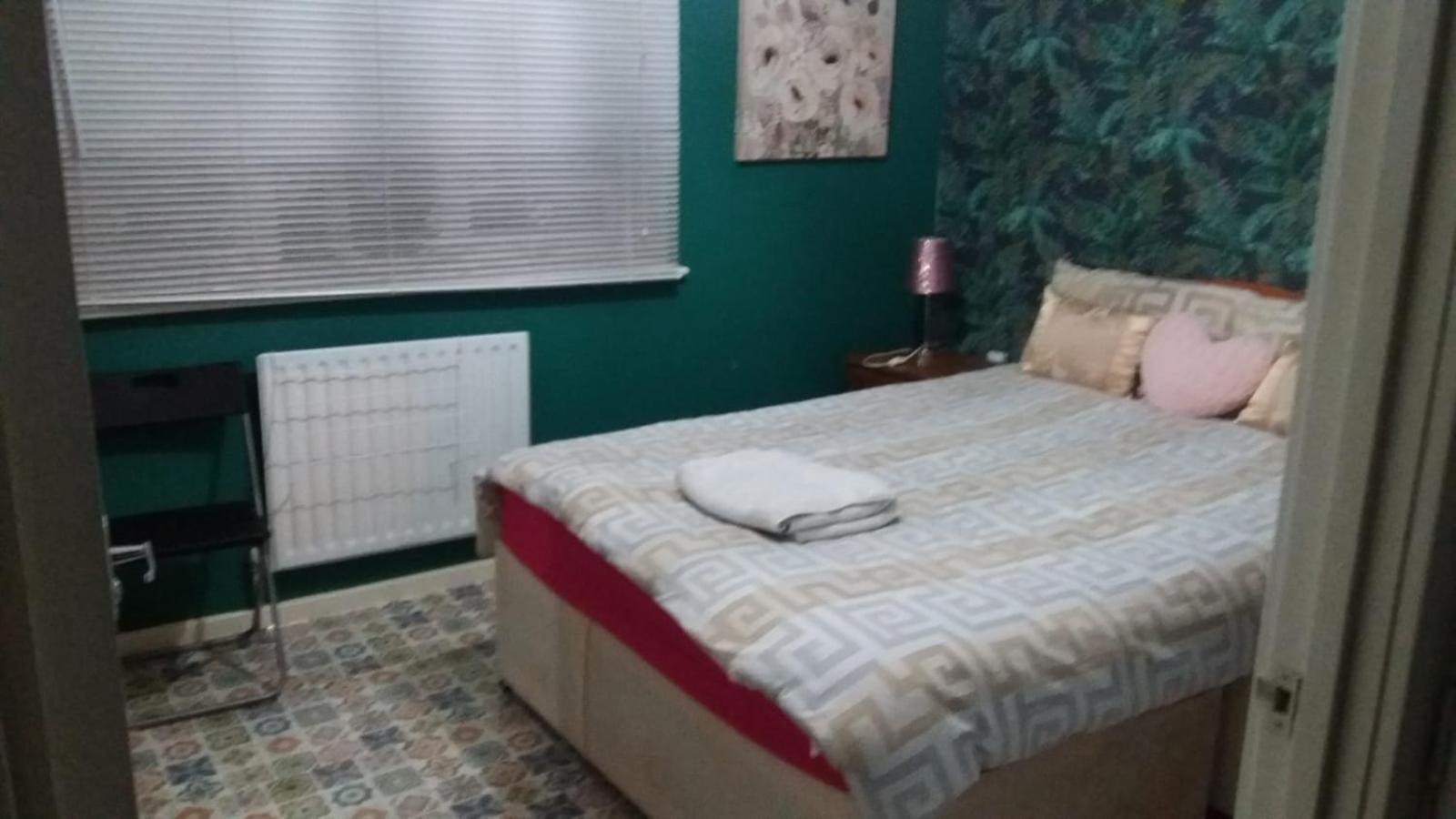 Spacious Double Room Located Within Walking Distance To Seaside And Town دوفر المظهر الخارجي الصورة